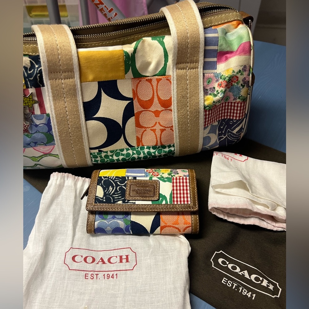 Small Coach Hampton bag with wallet and bag charm.